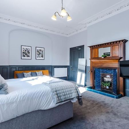 Supersized Studio In Chester Extérieur photo